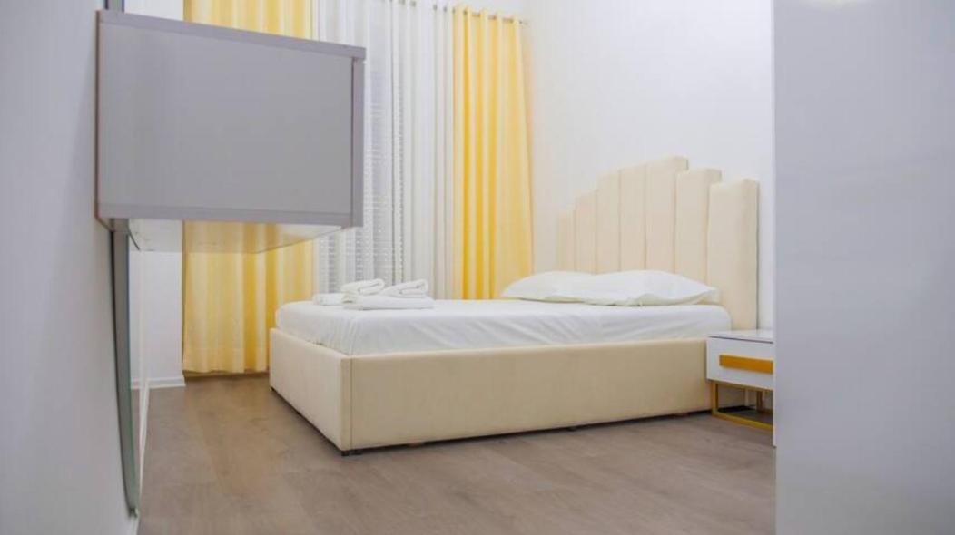 Centaurus Apartments Тирана Екстер'єр фото