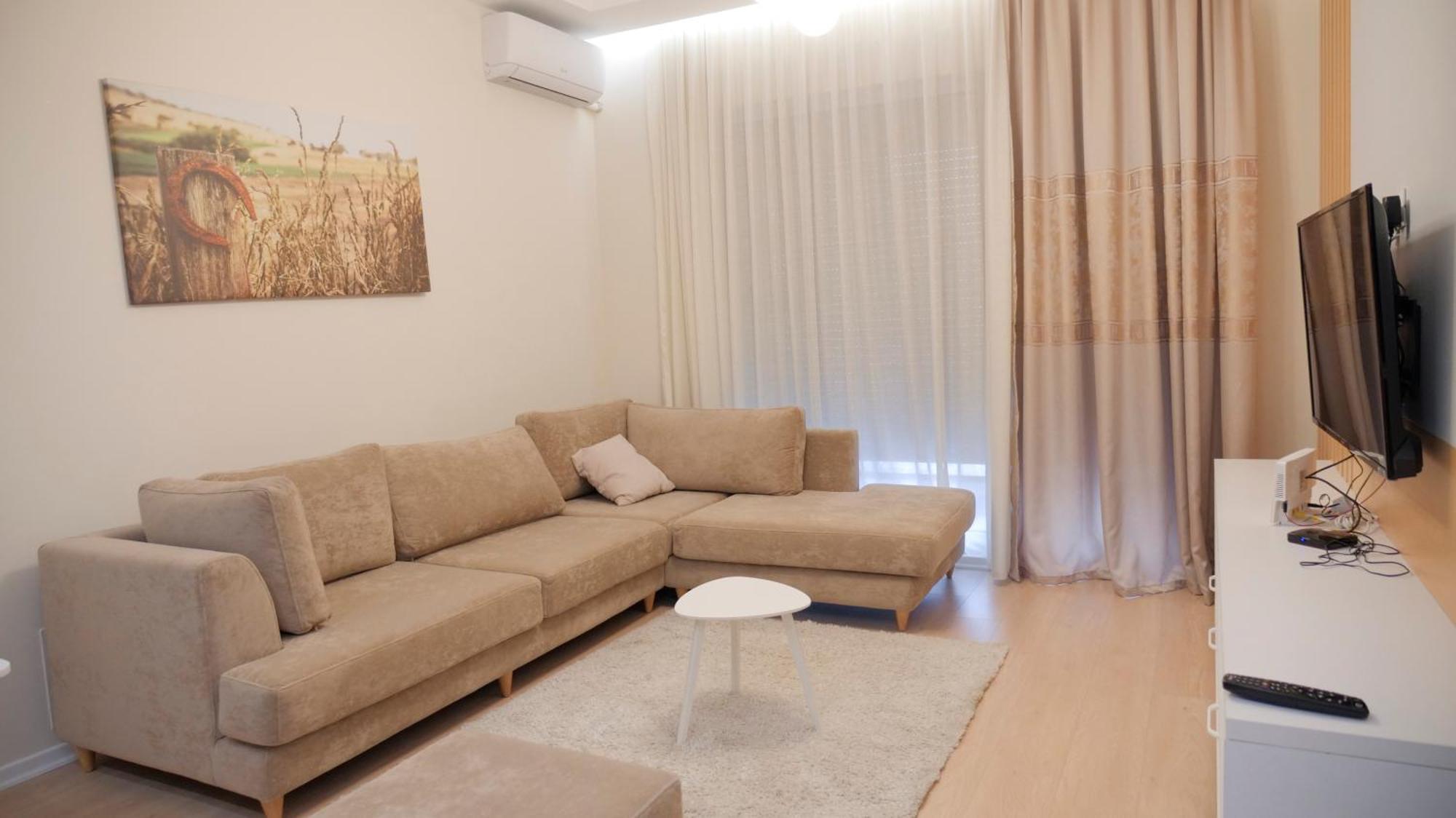 Centaurus Apartments Тирана Екстер'єр фото