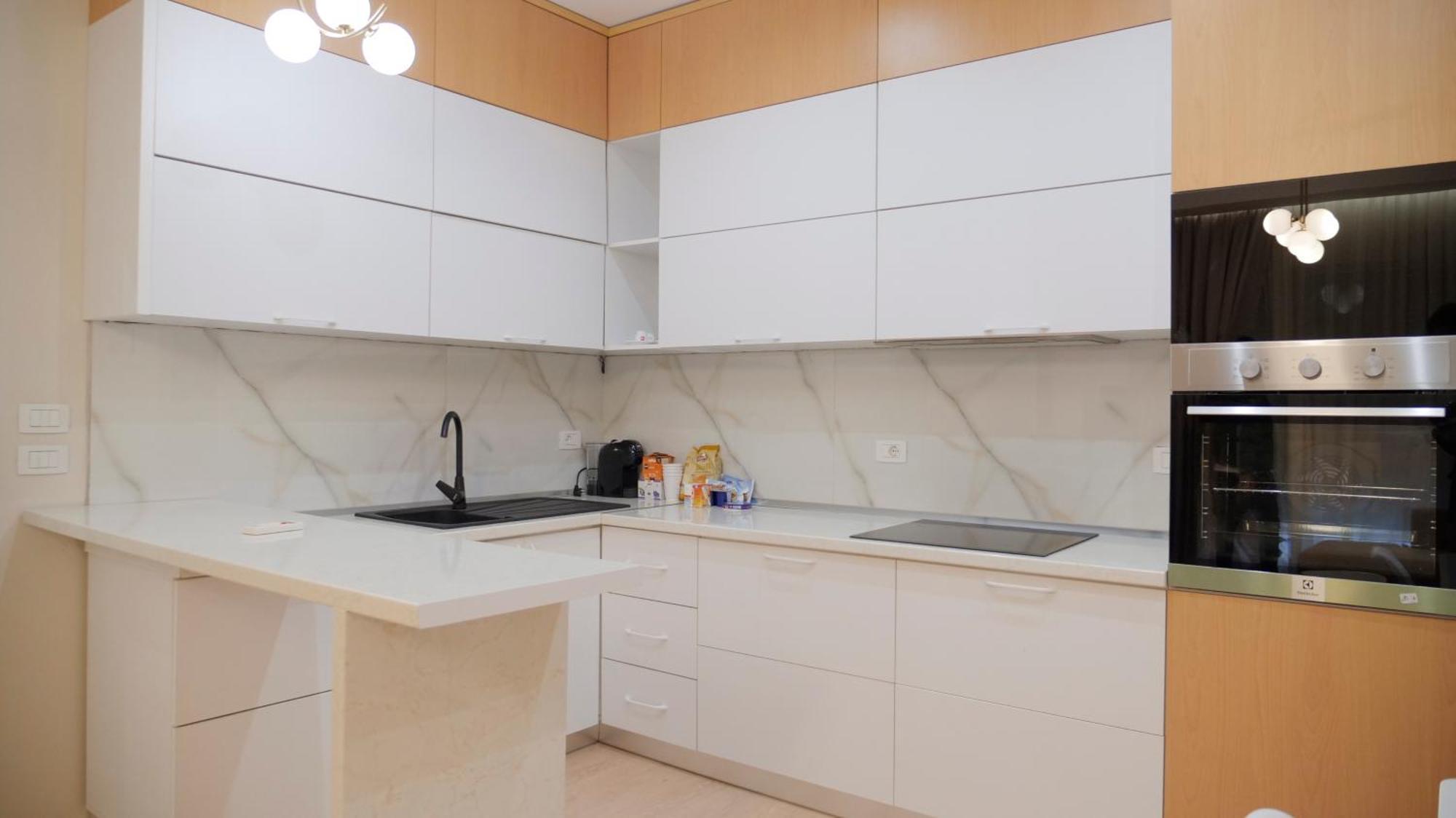 Centaurus Apartments Тирана Екстер'єр фото